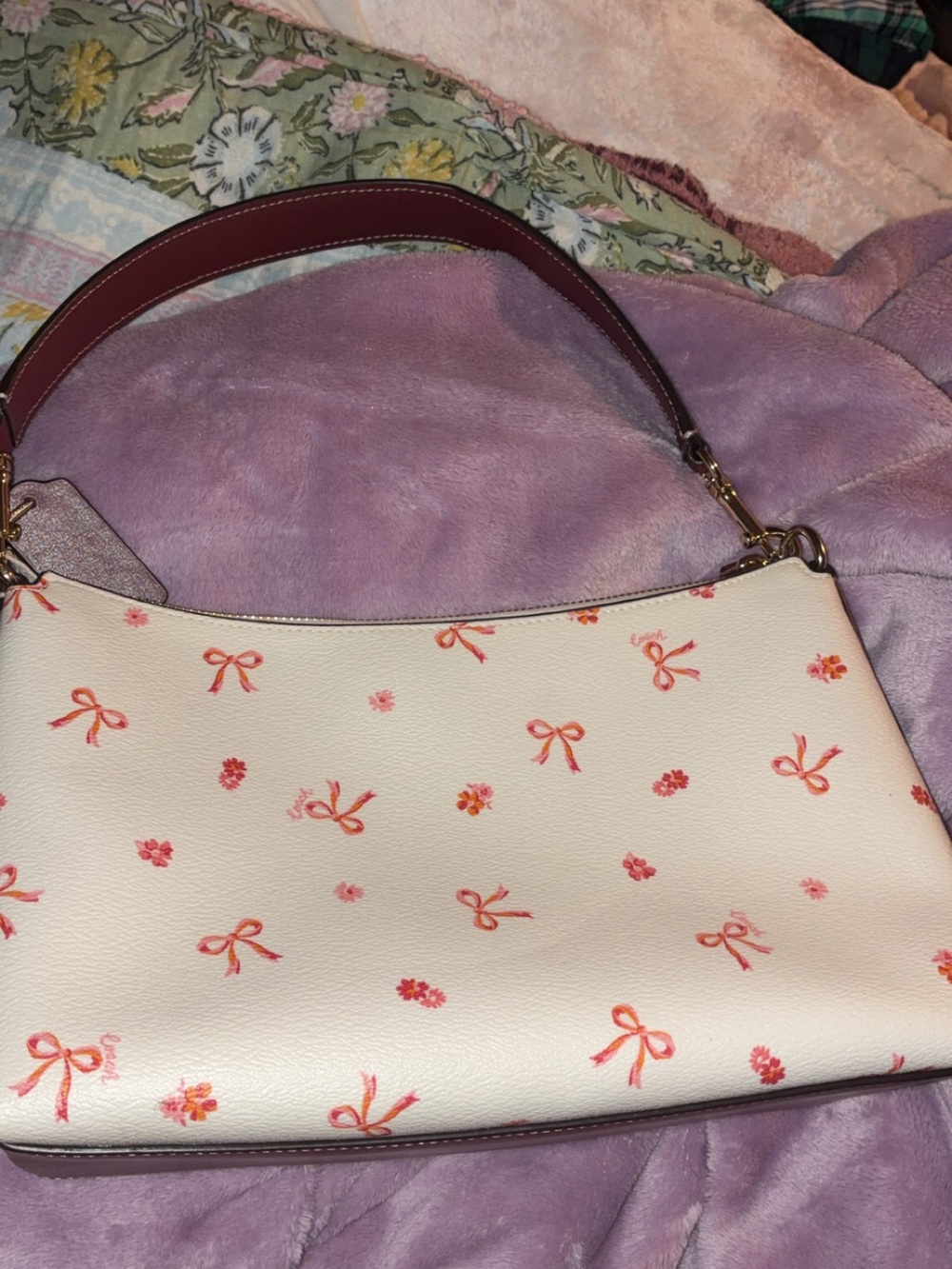 COACH Cream Shoulder Bag with Pink Bow Print and Brown Strap - Picture 5 of 5